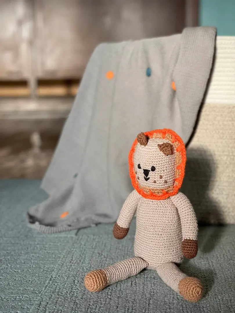 Safari Lion Stuffed Animal - Handmade Organic Cotton with Gentle Rattle - The Baby Blanket Store 